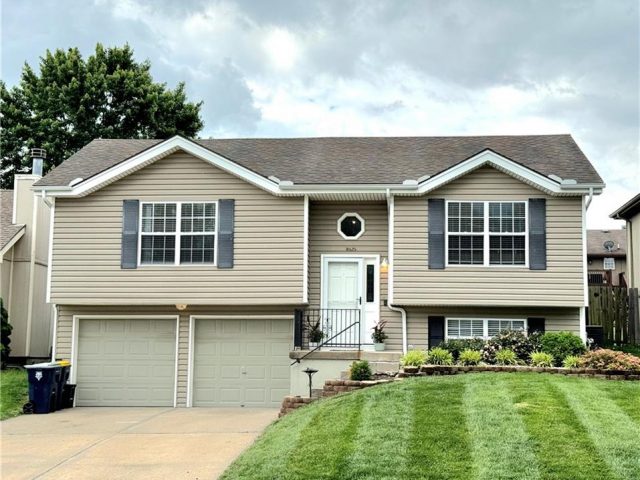 Homes for Sale in Kansas City, MO 64157 | 8625 NE 110th Terrace