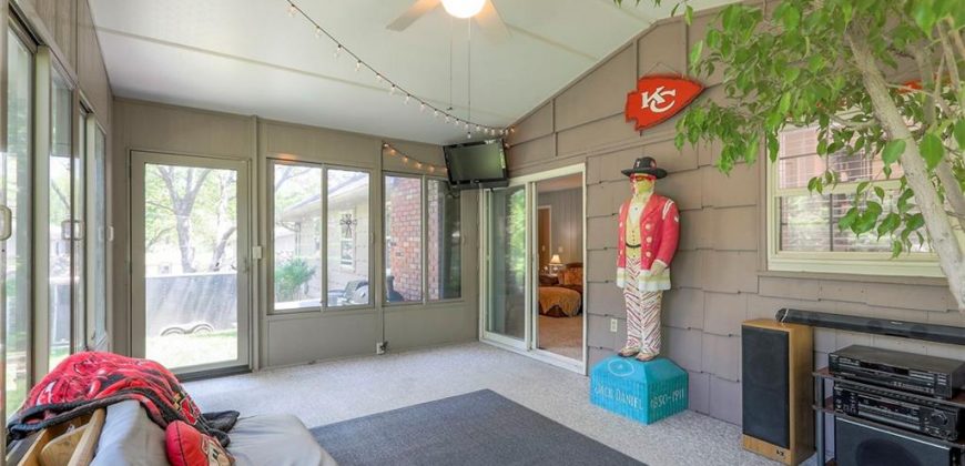 Homes for Sale in Kansas City, MO 64151 | 6902 NW BIRCH Court