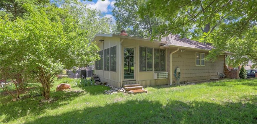 Homes for Sale in Kansas City, MO 64151 | 6902 NW BIRCH Court