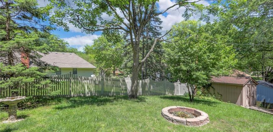 Homes for Sale in Kansas City, MO 64151 | 6902 NW BIRCH Court