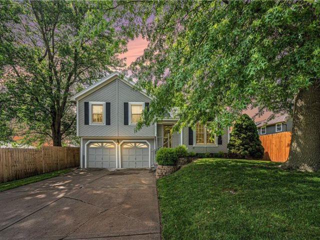 Homes for Sale in Kansas City, MO 64157 | 8311 NE 112th Street