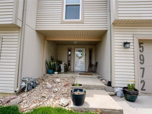 Homes for Sale in Gladstone, MO 64119 | 5972 N Bellefontaine Avenue