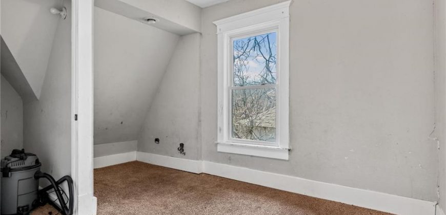Homes for Sale in Excelsior Springs, MO 64024 | 214  Cliff Drive