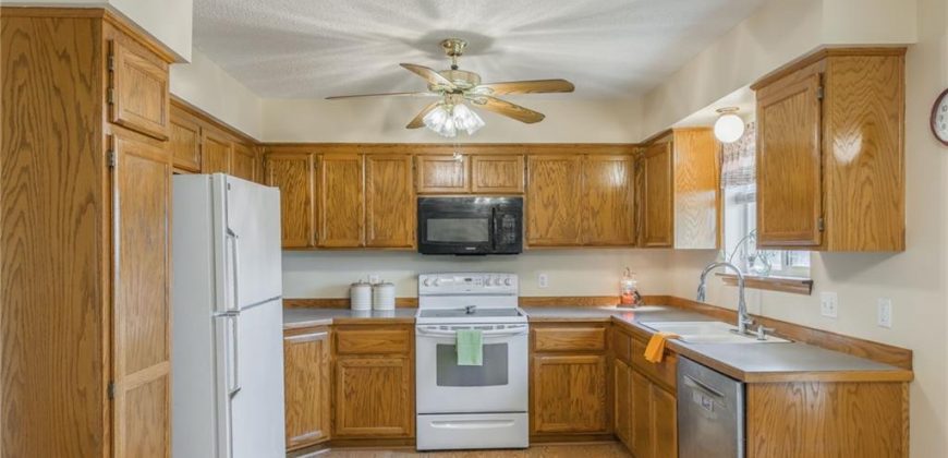 Homes for Sale in Kearney, MO 64060 | 1301  Stonecrest Drive