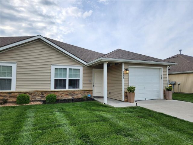 Homes for Sale in Kansas City, MO 64154 | 9223 N Gower Avenue