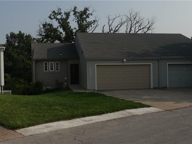 Homes for Sale in Kansas City, MO 64119 | 7044 N Askew Avenue