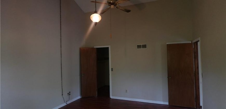 Homes for Sale in Kansas City, MO 64119 | 7044 N Askew Avenue