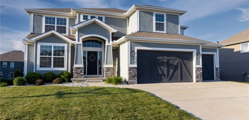 Homes for Sale in Kansas City, MO 64155 | 1238 NW 94 Terrace