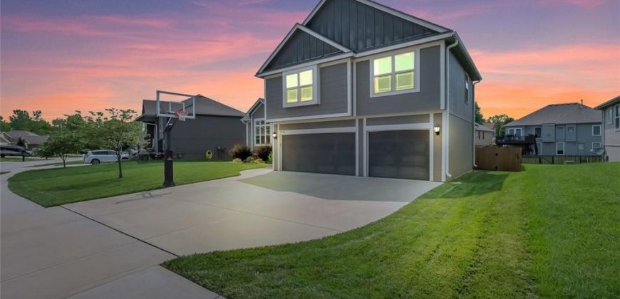 Homes for Sale in Smithville, MO 64089 | 14606  Green Castle Street