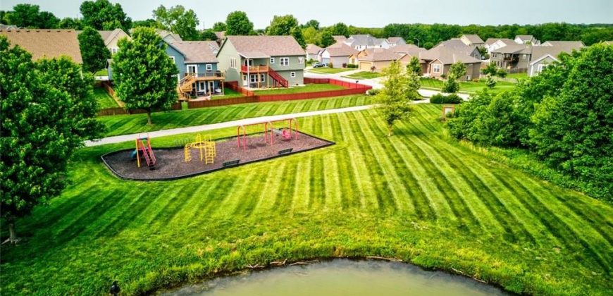 Homes for Sale in Smithville, MO 64089 | 14606  Green Castle Street