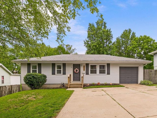 Homes for Sale in Kansas City, MO 64119 | 7829 NE San Rafael Drive