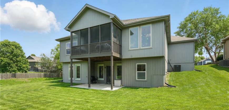 Homes for Sale in Kansas City, MO 64155 | 1104 NW 109th Street