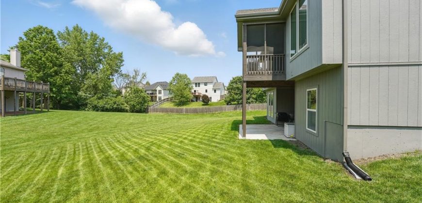 Homes for Sale in Kansas City, MO 64155 | 1104 NW 109th Street