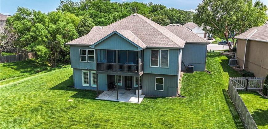 Homes for Sale in Kansas City, MO 64155 | 1104 NW 109th Street