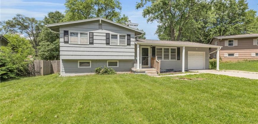 Homes for Sale in Kansas City, MO 64118 | 6404 N Wayne Avenue