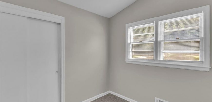 Homes for Sale in Kansas City, MO 64118 | 6404 N Wayne Avenue