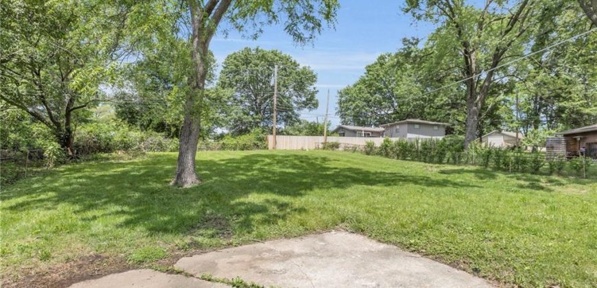 Homes for Sale in Kansas City, MO 64118 | 6404 N Wayne Avenue