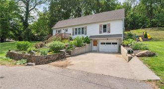 Homes for Sale in Farley, MO 64028 | 303  North Street