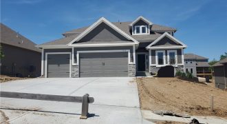 Homes for Sale in Kansas City, MO 64156 | 7004 NE 102nd Court