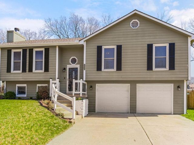 Homes for Sale in Kansas City, MO 64153 | 8515 N Winan Avenue