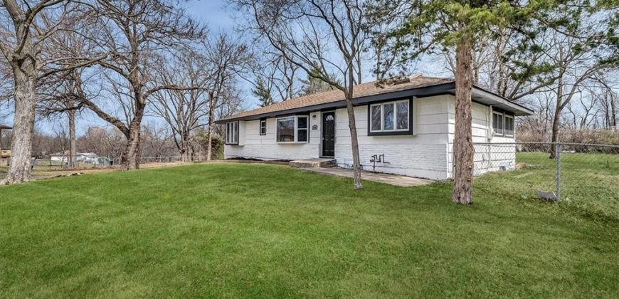 Homes for Sale in Gladstone, MO 64118 | 1508 NE 56th Terrace