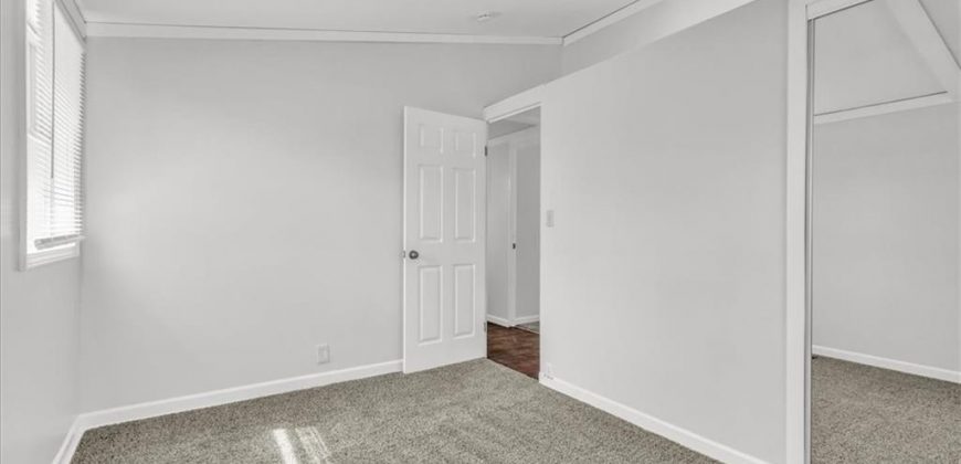 Homes for Sale in Kansas City, MO 64118 | 5713 N Woodland Avenue