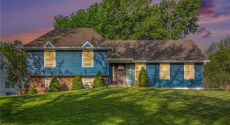 Homes for Sale in Kansas City, MO 64155 | 9708 N Campbell Drive