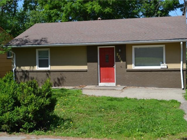 Homes for Sale in Avondale, MO 64117 | 2716 N Walrond Avenue