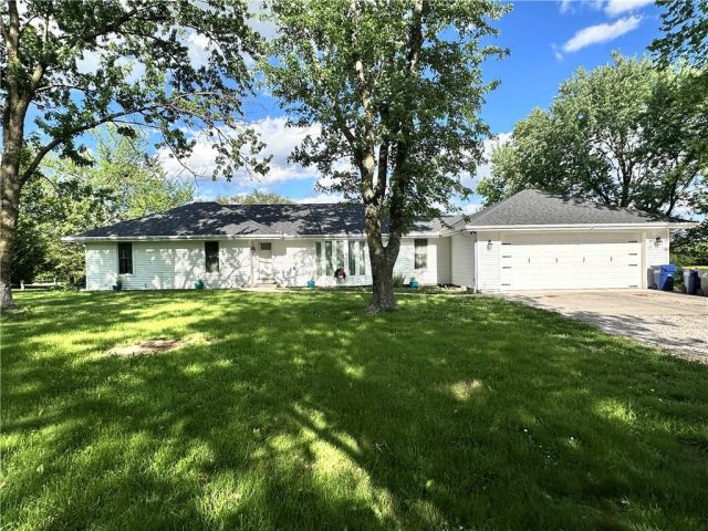 Homes for Sale in Smithville, MO 64089 | 14409  Tillman Road