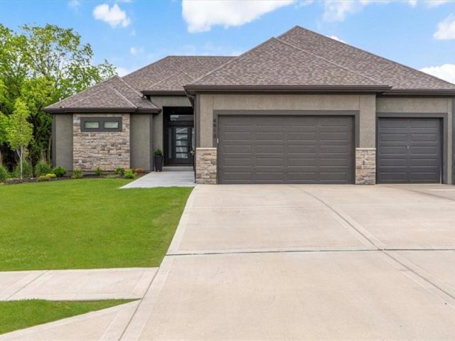 Homes for Sale in Kansas City, MO 64151 | 4913 NW 70th Terrace