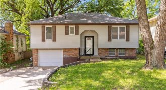 Homes for Sale in Kansas City, MO 64117 | 5317 NE 46th Street