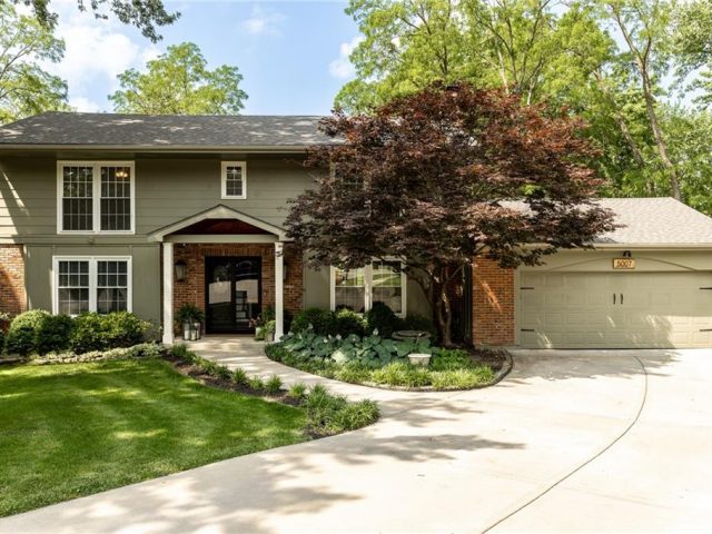 Homes for Sale in Kansas City, MO 64151 | 5007 NW COVES Drive