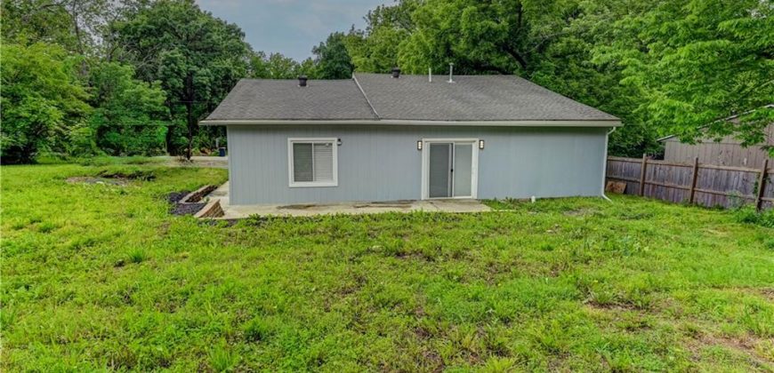 Homes for Sale in Kansas City, MO 64119 | 5318 NE 49th Street