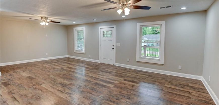 Homes for Sale in Kansas City, MO 64119 | 5318 NE 49th Street