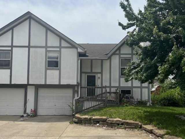 Homes for Sale in Platte City, MO 64079 | 1827 W Gates Drive