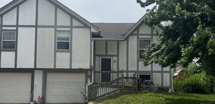 Homes for Sale in Platte City, MO 64079 | 1827 W Gates Drive