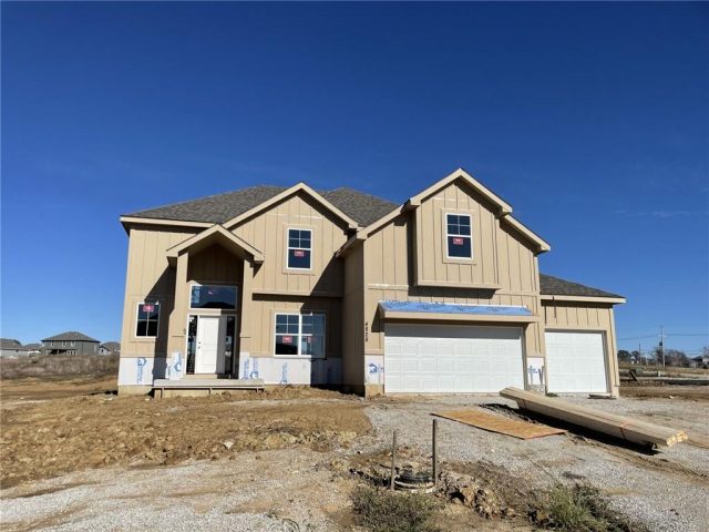 Homes for Sale in Kansas City, MO 64156 | 4828 NE 89th Drive