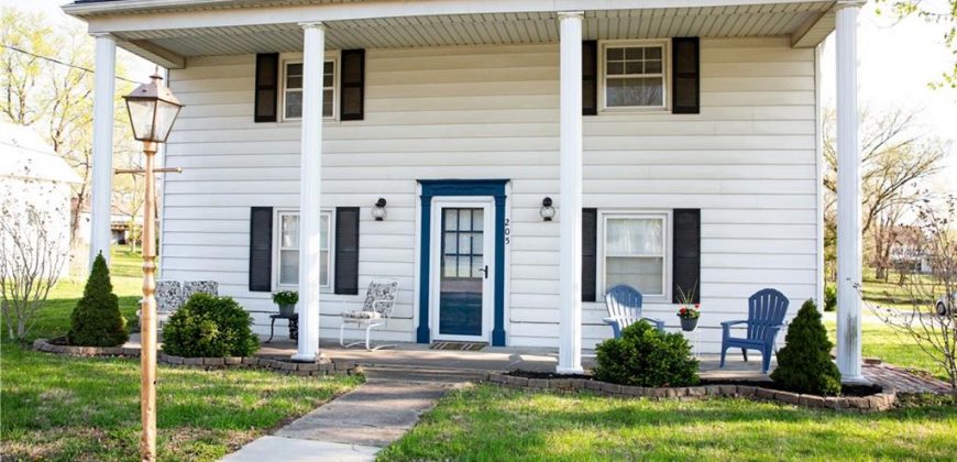 Homes for Sale in Kearney, MO 64060 | 205 E Washington Street
