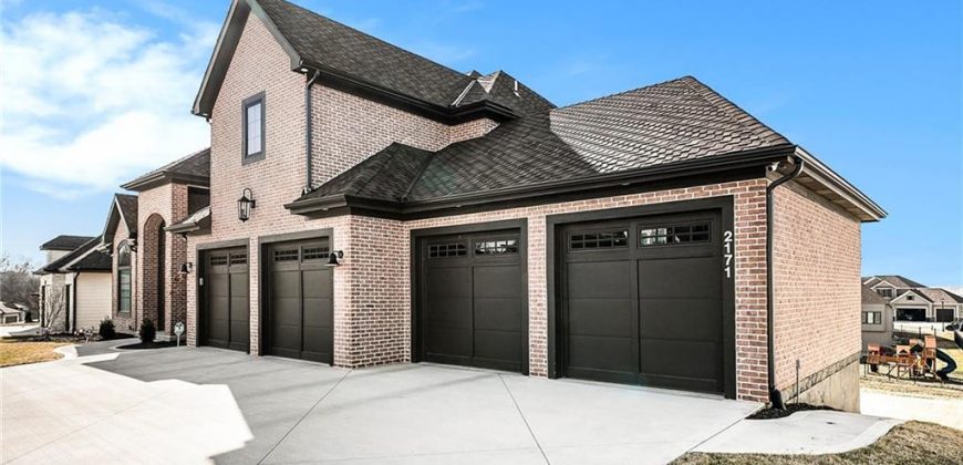 Homes for Sale in Riverside, MO 64150 | 2171 NW Palisades Drive