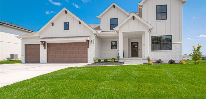 Homes for Sale in Kearney, MO 64060 | 2323  Fishing Lane