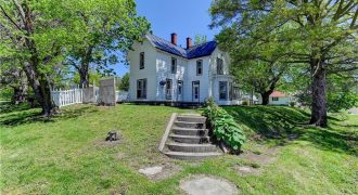 Homes for Sale in Dearborn, MO 64439 | 304 N JUNE Street