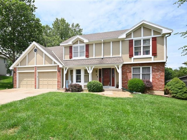 Homes for Sale in Kansas City, MO 64118 | 2406 NE 78th Terrace