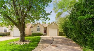 Homes for Sale in Gladstone, MO 64119 | 7130 N Kingston Court