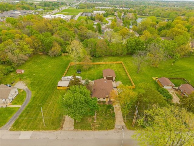 Homes for Sale in Kansas City, MO 64151 | 8317 N Pontiac Avenue