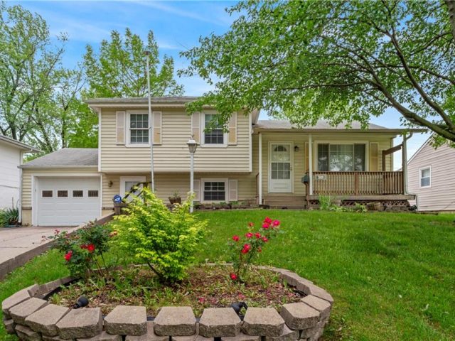 Homes for Sale in Kansas City, MO 64119 | 7809 NE San Rafael Drive