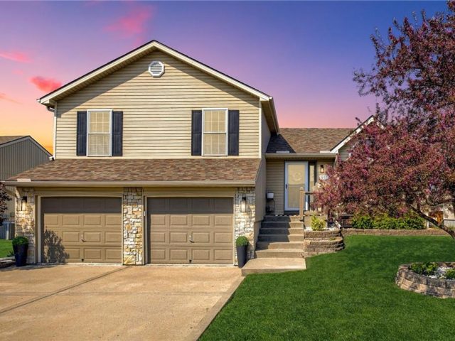 Homes for Sale in Kansas City, MO 64156 | 9114 N Mersington Avenue