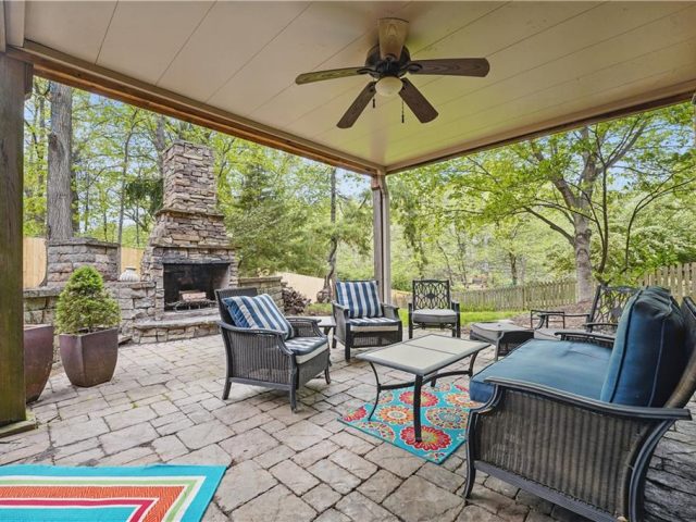 Homes for Sale in Kansas City, MO 64151 | 1915 NW 58th Court