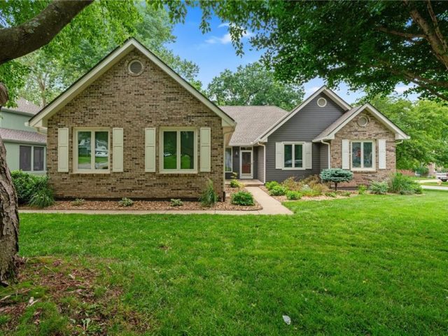 Homes for Sale in Liberty, MO 64068 | 1100  White Oak Lane