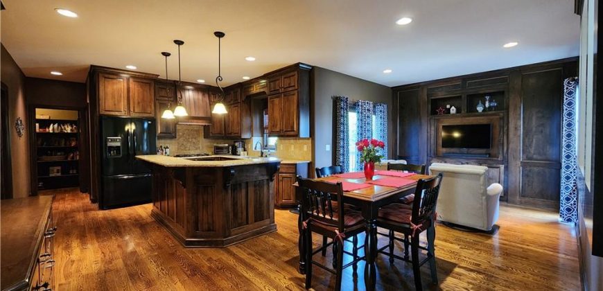 Homes for Sale in Parkville, MO 64152 | 14650 NW 66th Terrace