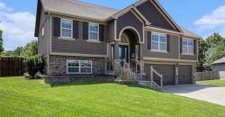 Homes for Sale in Kearney, MO 64060 | 721 E 13th Terrace